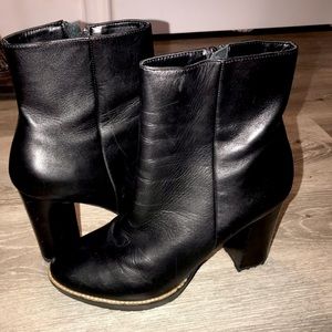 Black Boots from Hudson Bay